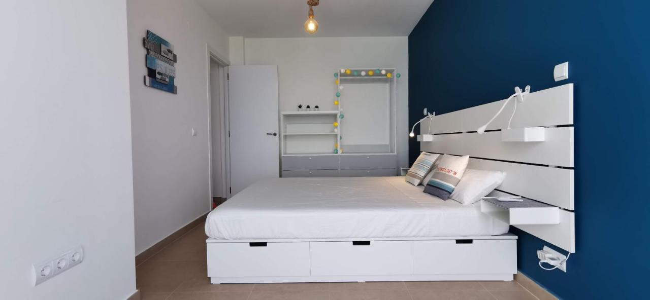 La Perla Cruise On Private Beach, Modern With Aircon & Wifi Appartement Benalmádena